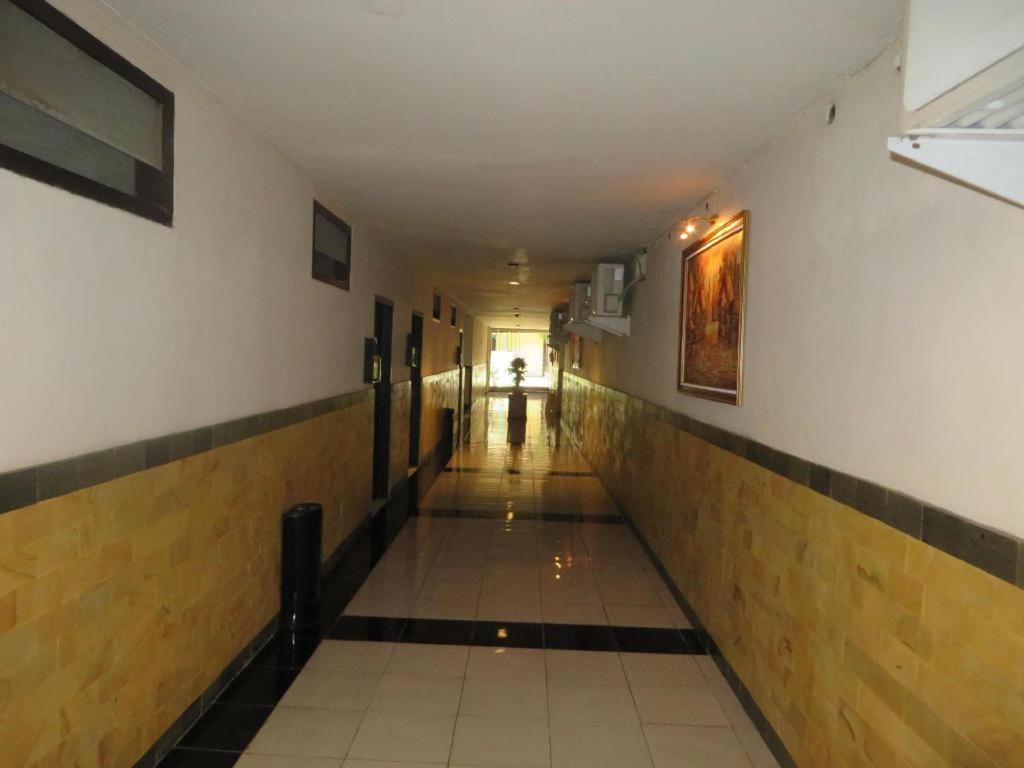 Insumo Palace Hotels & Resorts Kediri  Exterior photo