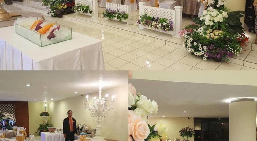 Insumo Palace Hotels & Resorts Kediri  Exterior photo